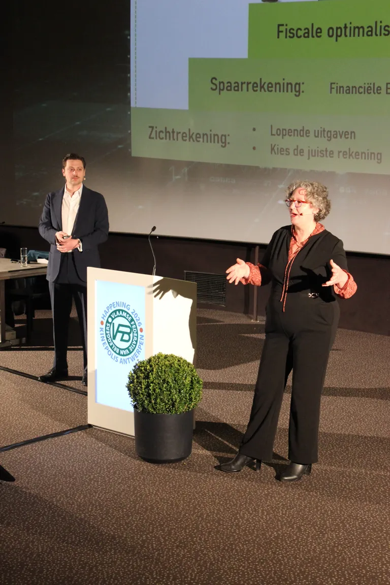 Nancy en Louise openden het VFB congress in Antwerpen in 2026